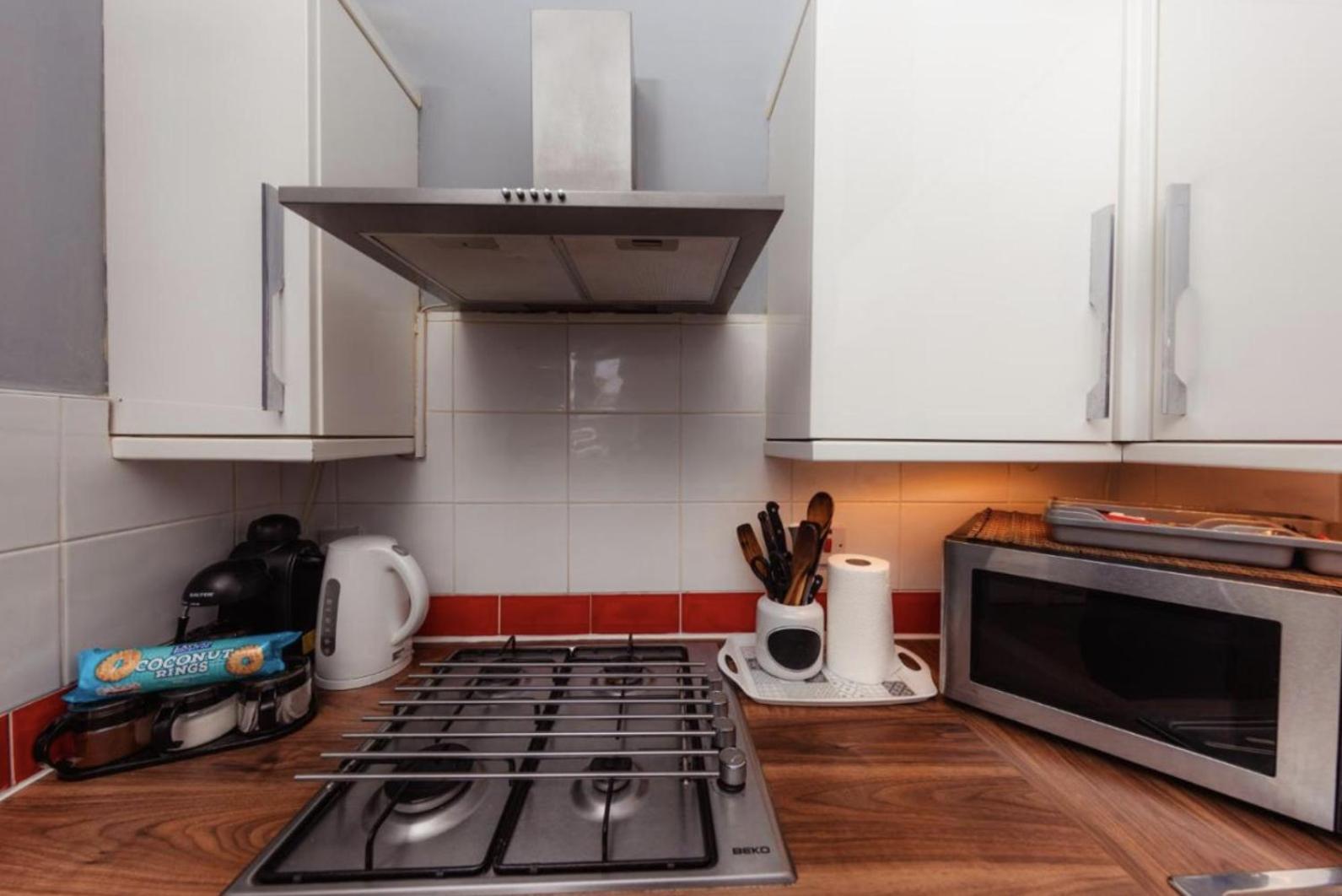 Warm Apartment By Holyrood Palace! Единбург Екстер'єр фото